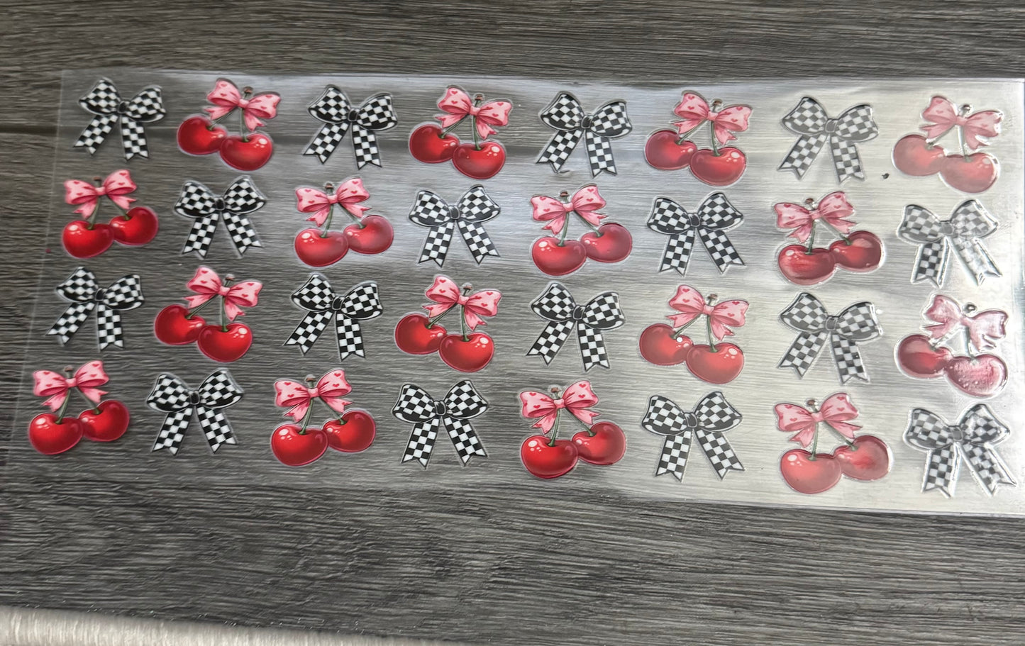 Racing bows with cherries