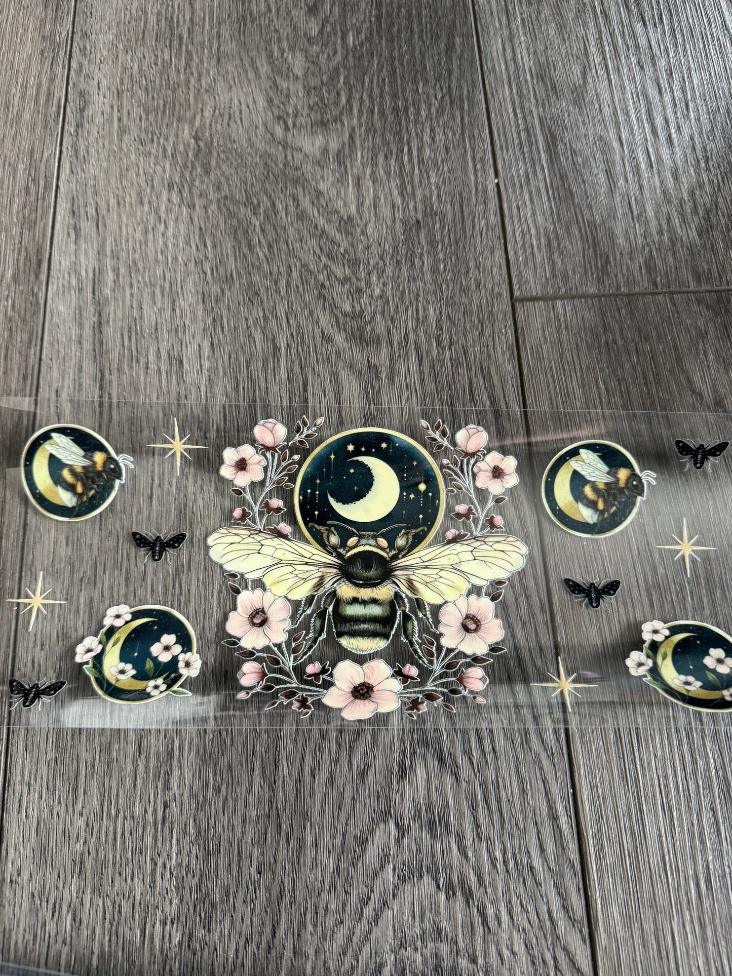 Bee with moon
