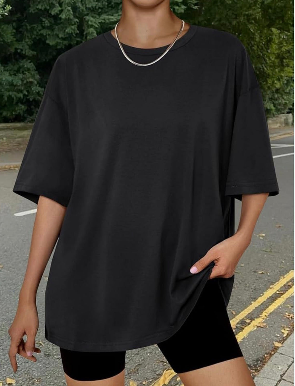 Black oversized tee
