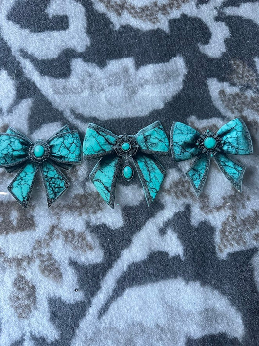 Teal Bow